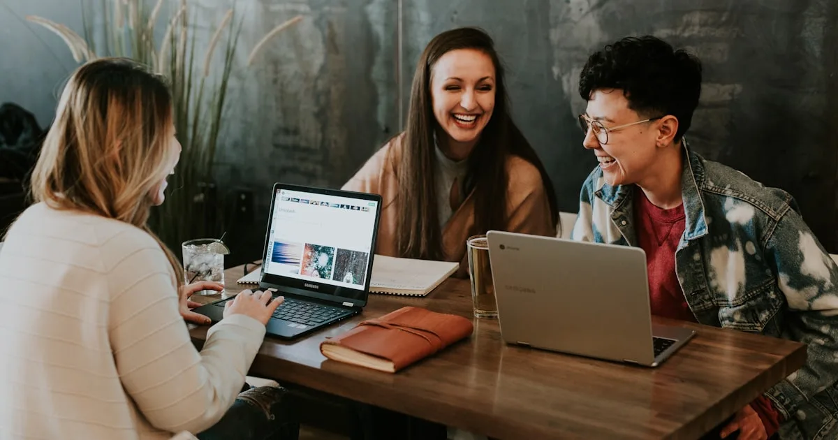 Cara Mengelola Pesanan Customer dari WhatsApp dan Instagram DM